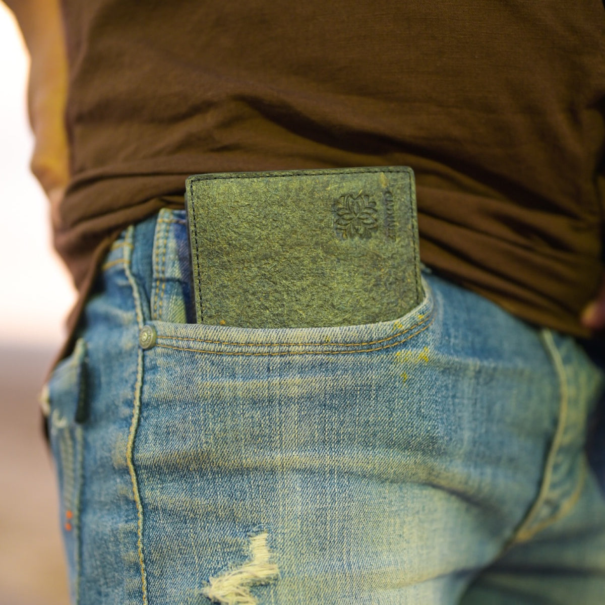 Vegan Mens Wallet | Natural Mens Wallet made of coconut leather