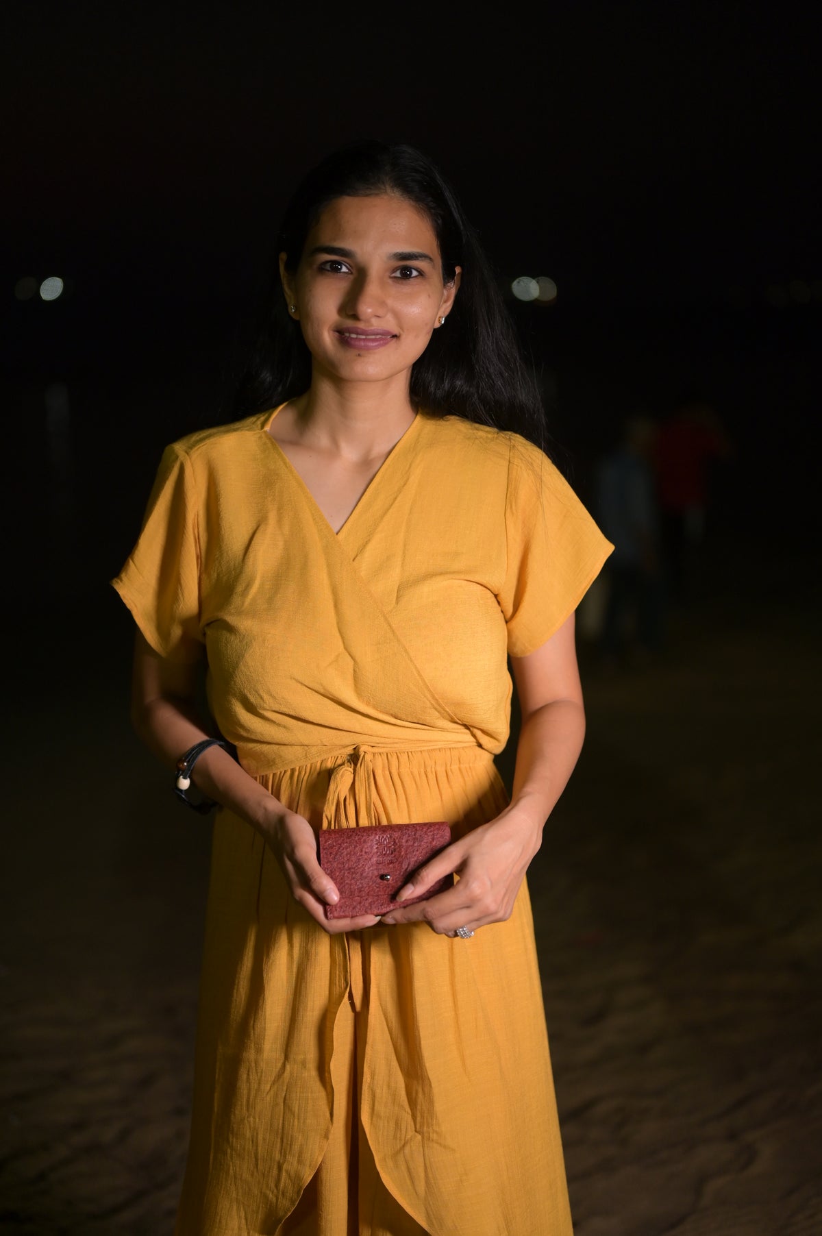 Vegan Flap Card Holder | Natural Flap Wallet made of coconut leather