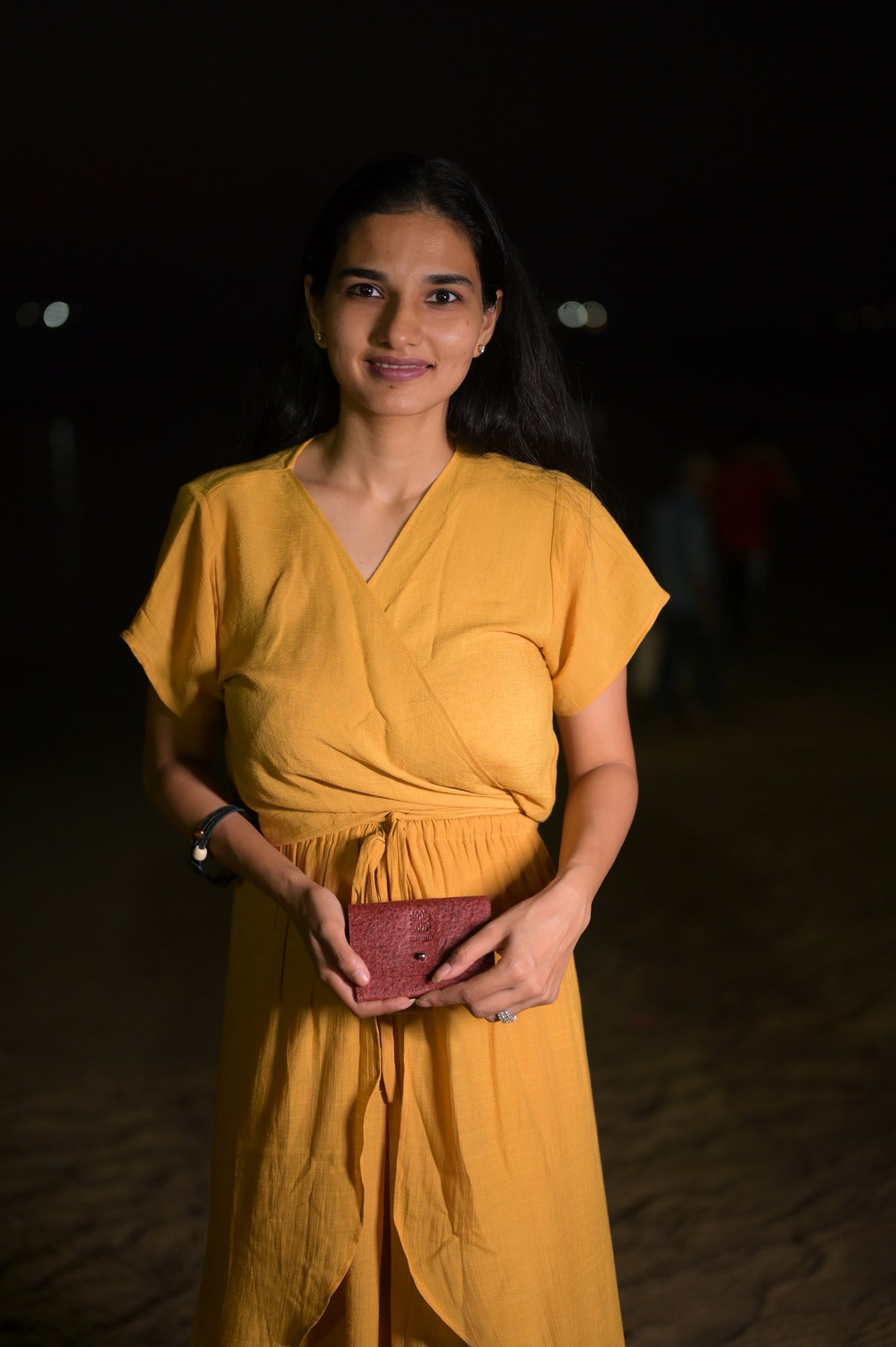 Vegan Flap Card Holder | Natural Flap Wallet made of coconut leather