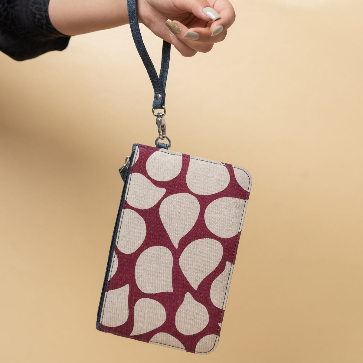 Vegan hand wristlet| Double Sided Wristlet made of coconut leather
