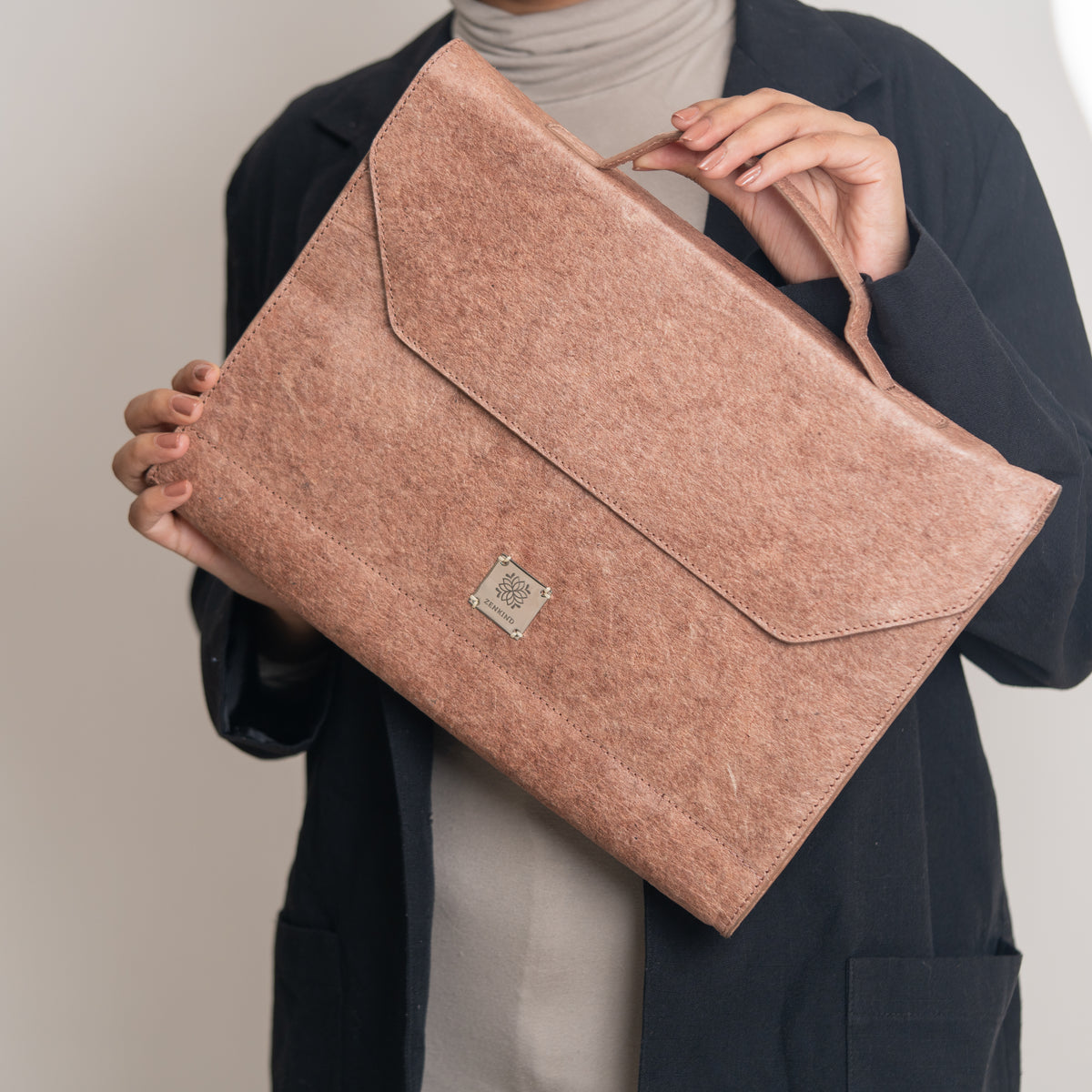 Vegan Unisex Laptop Bag | Natural Laptop Bag made of coconut leather