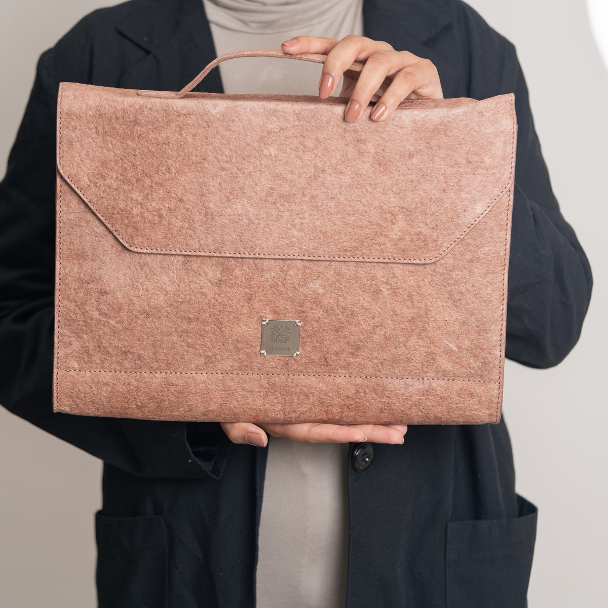 Vegan Unisex Laptop Bag | Natural Laptop Bag made of coconut leather