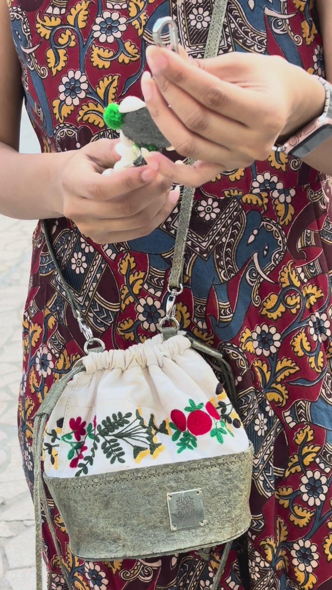Upcycled Navratri Clip